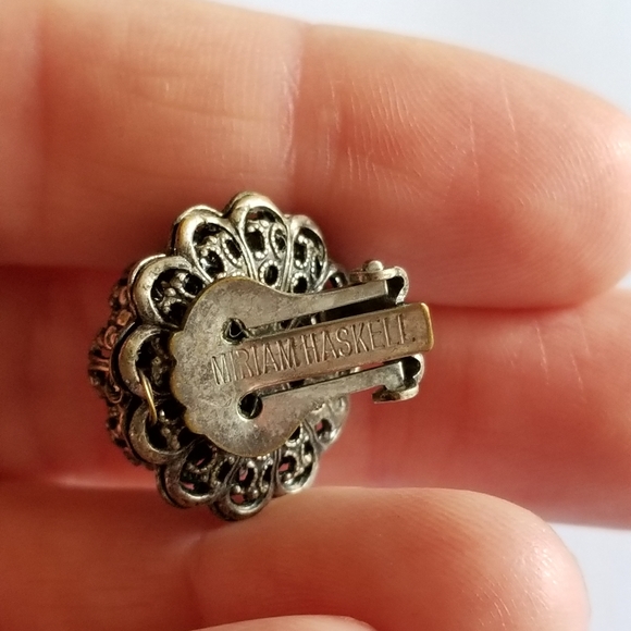 Vintage Miriam Haskell SINGLE earring grey baroque pearl silver tone - Picture 12 of 12